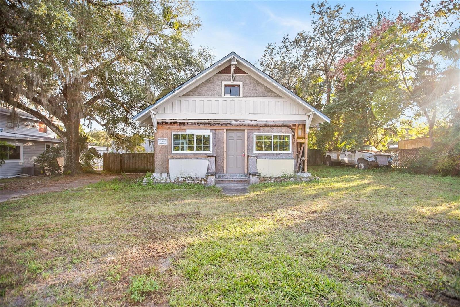 1430 E NEW YORK AVENUE