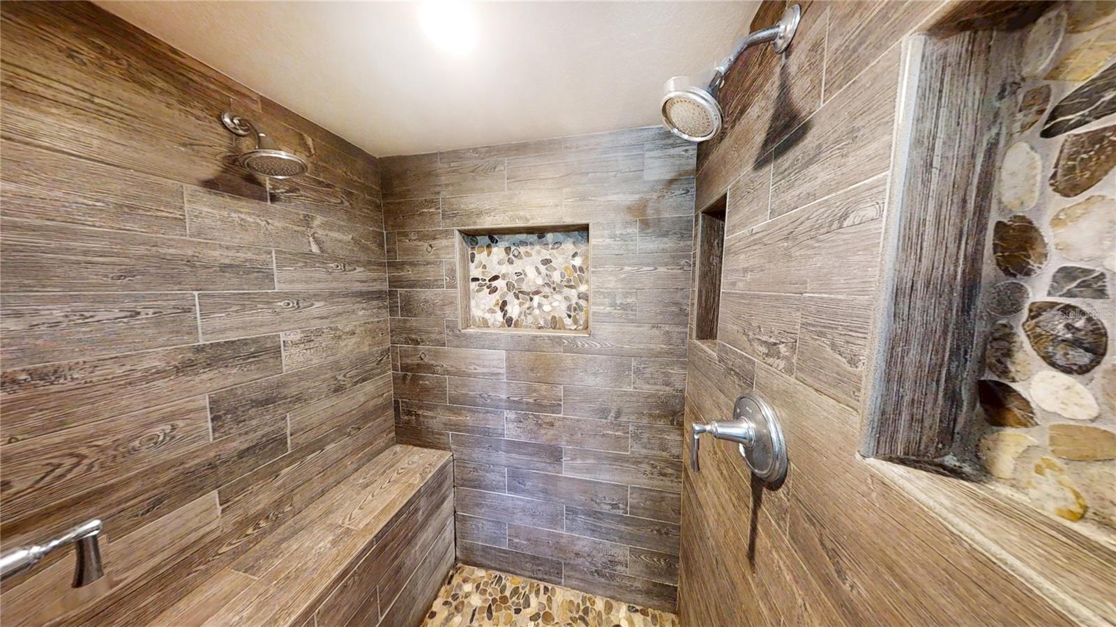 BENTWOOD PH 03 - Residential