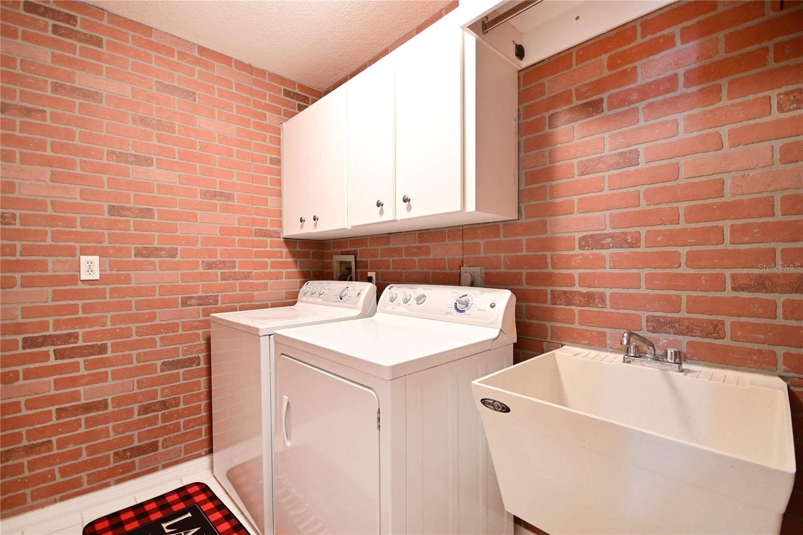 BENTWOOD PH 03 - Residential