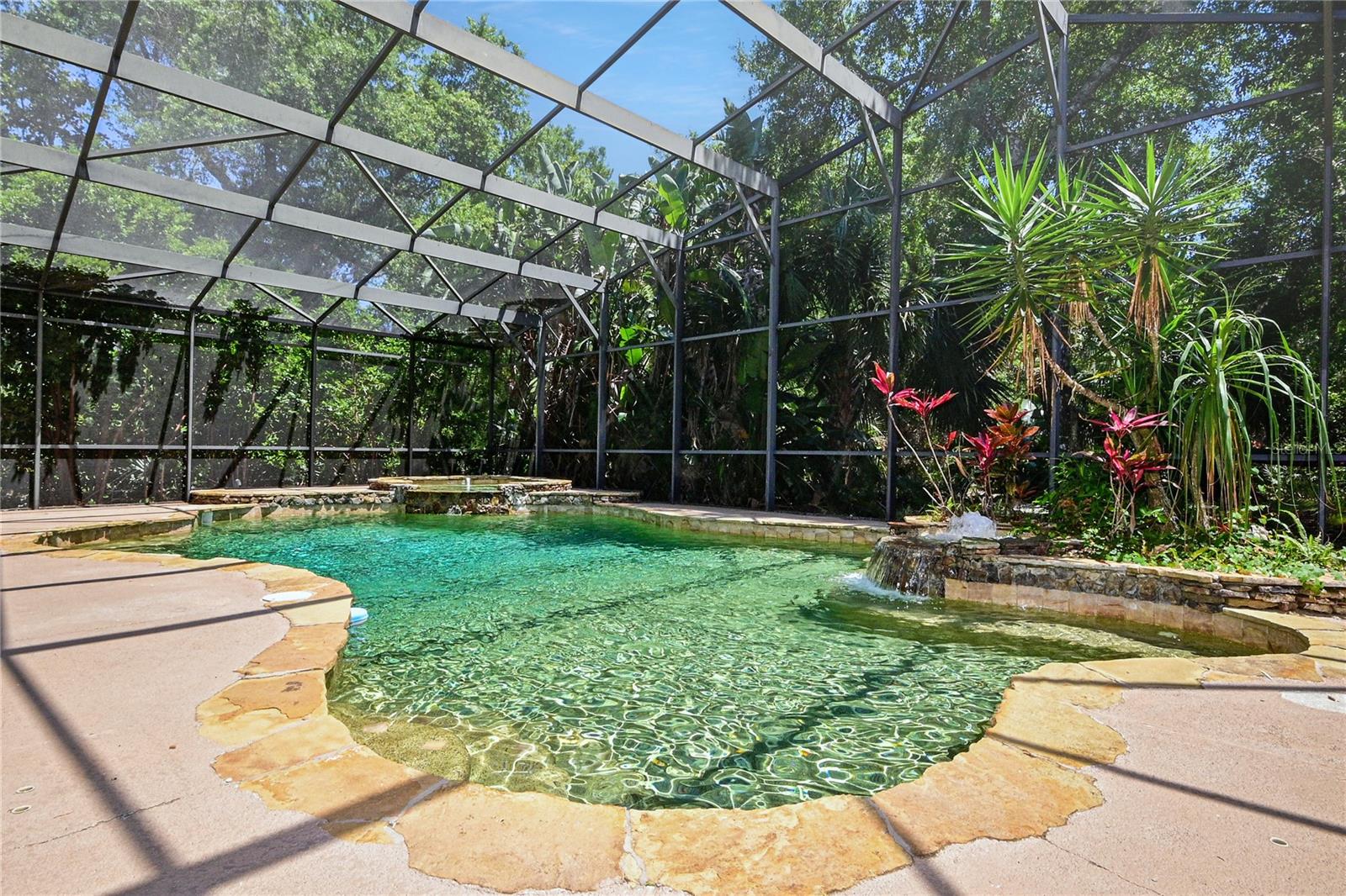 BENTWOOD PH 03 - Residential