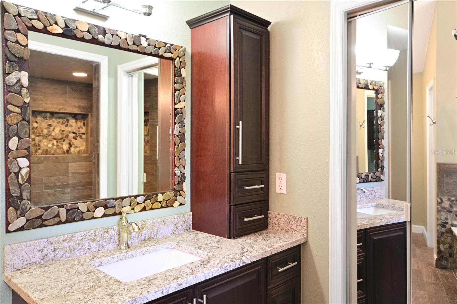 BENTWOOD PH 03 - Residential