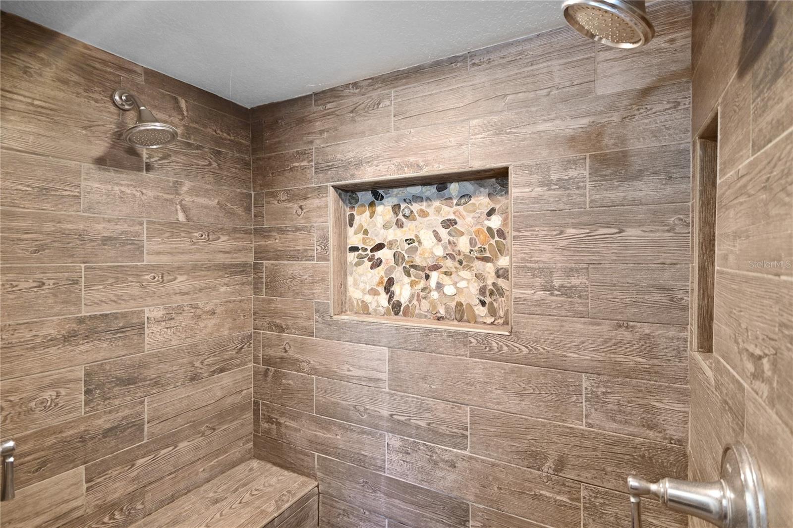 BENTWOOD PH 03 - Residential