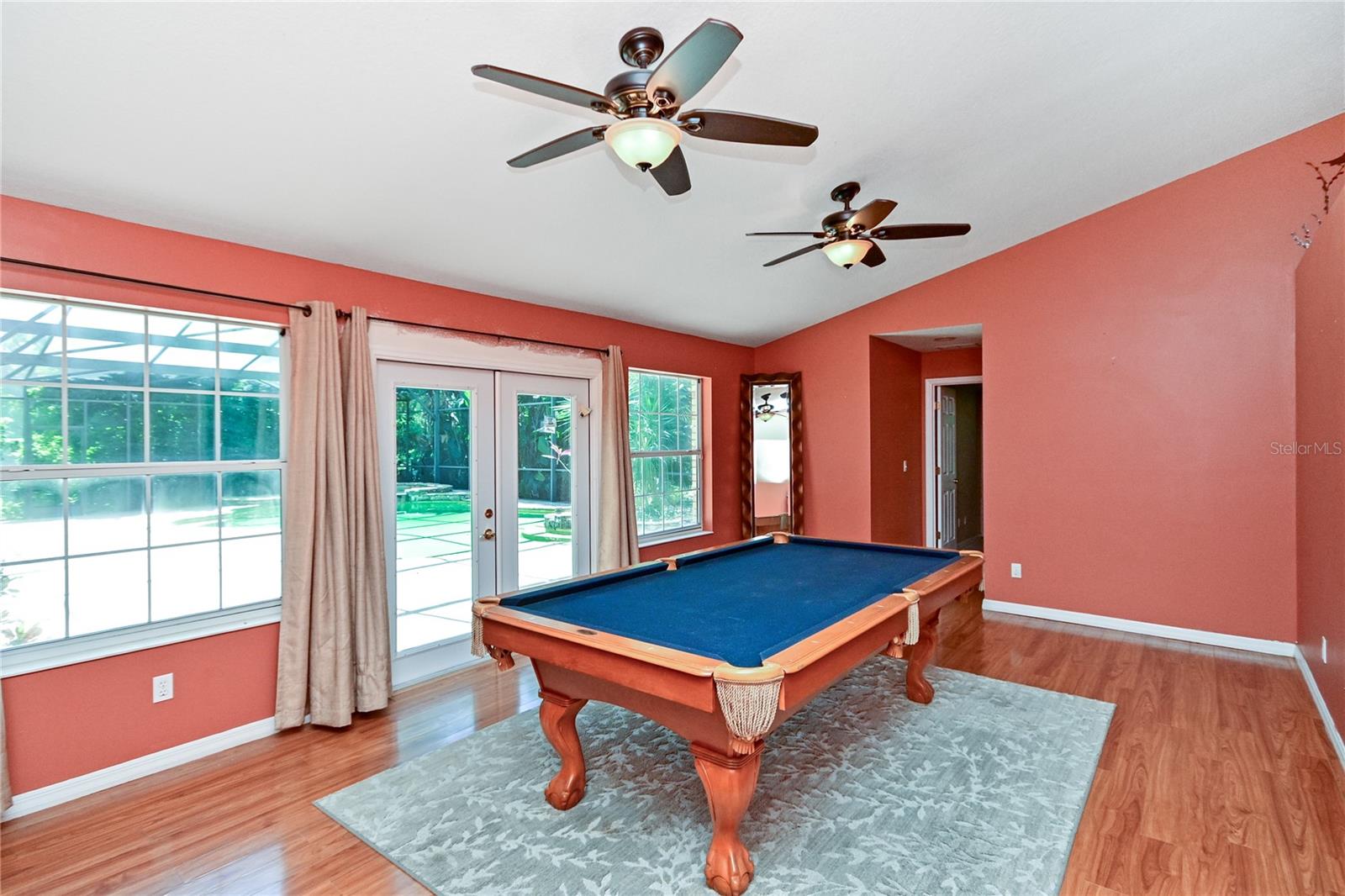 BENTWOOD PH 03 - Residential