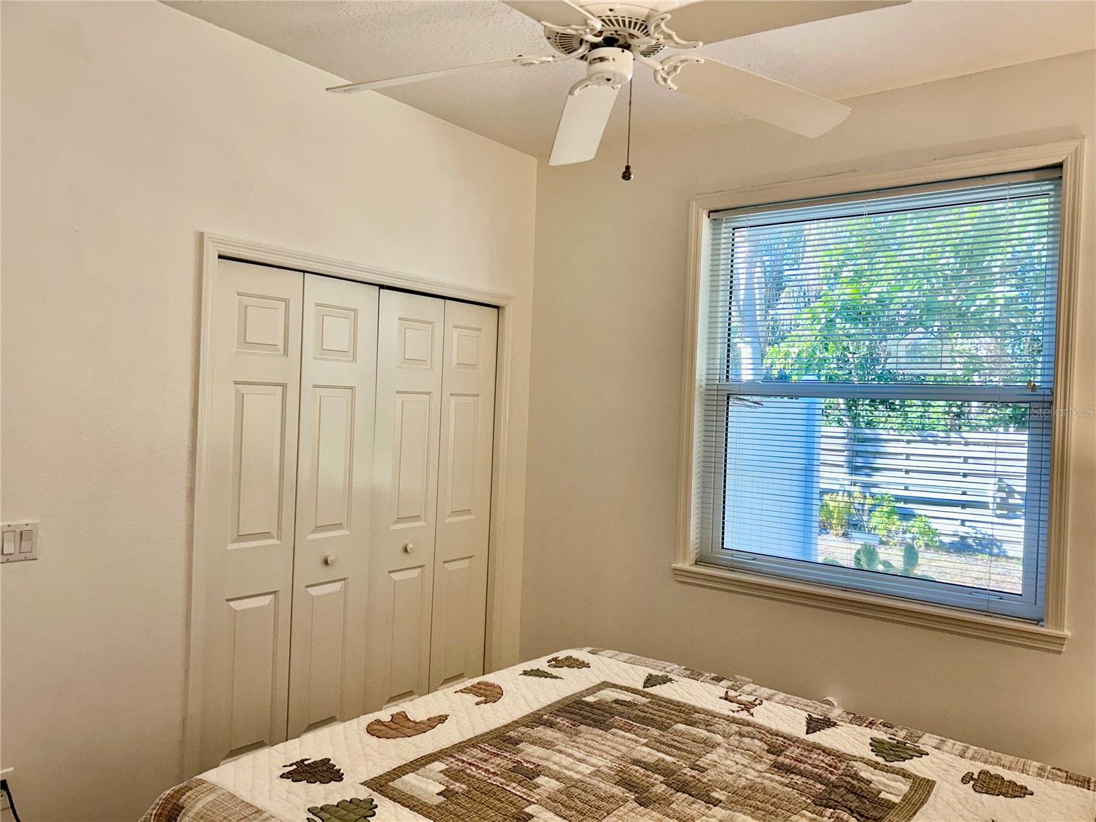 MCINTOSH LAKE - Residential