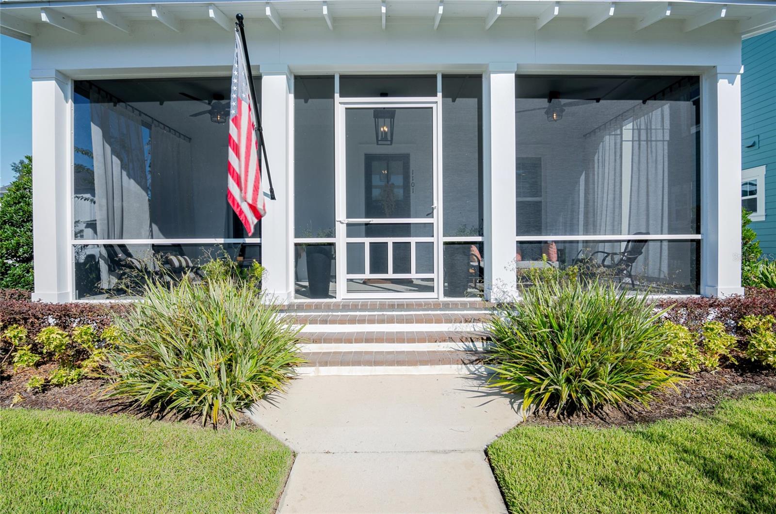 1101 EAGLES PASS WAY