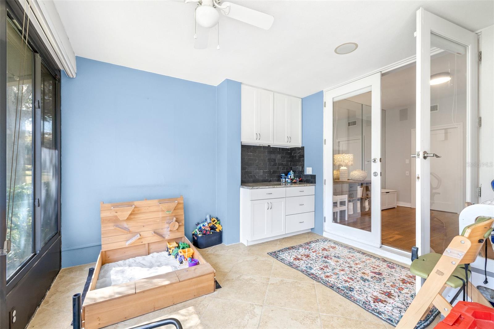 LANDMARK OAKS CONDO - Residential