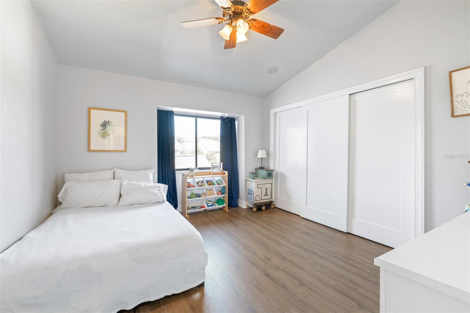 LANDMARK OAKS CONDO - Residential