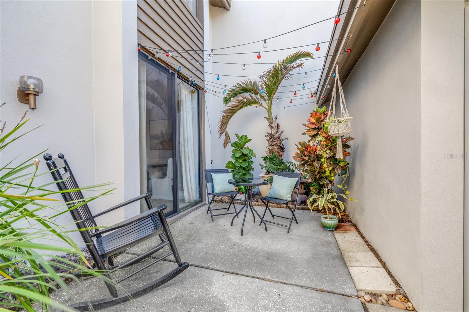 LANDMARK OAKS CONDO - Residential