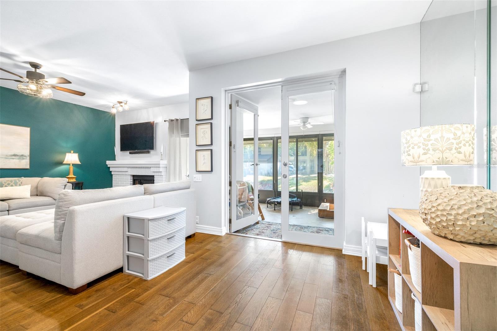 LANDMARK OAKS CONDO - Residential