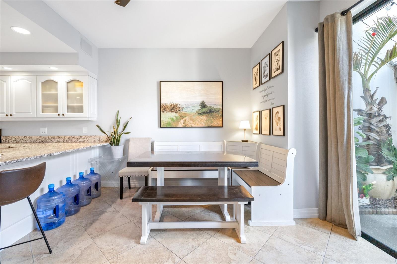 LANDMARK OAKS CONDO - Residential