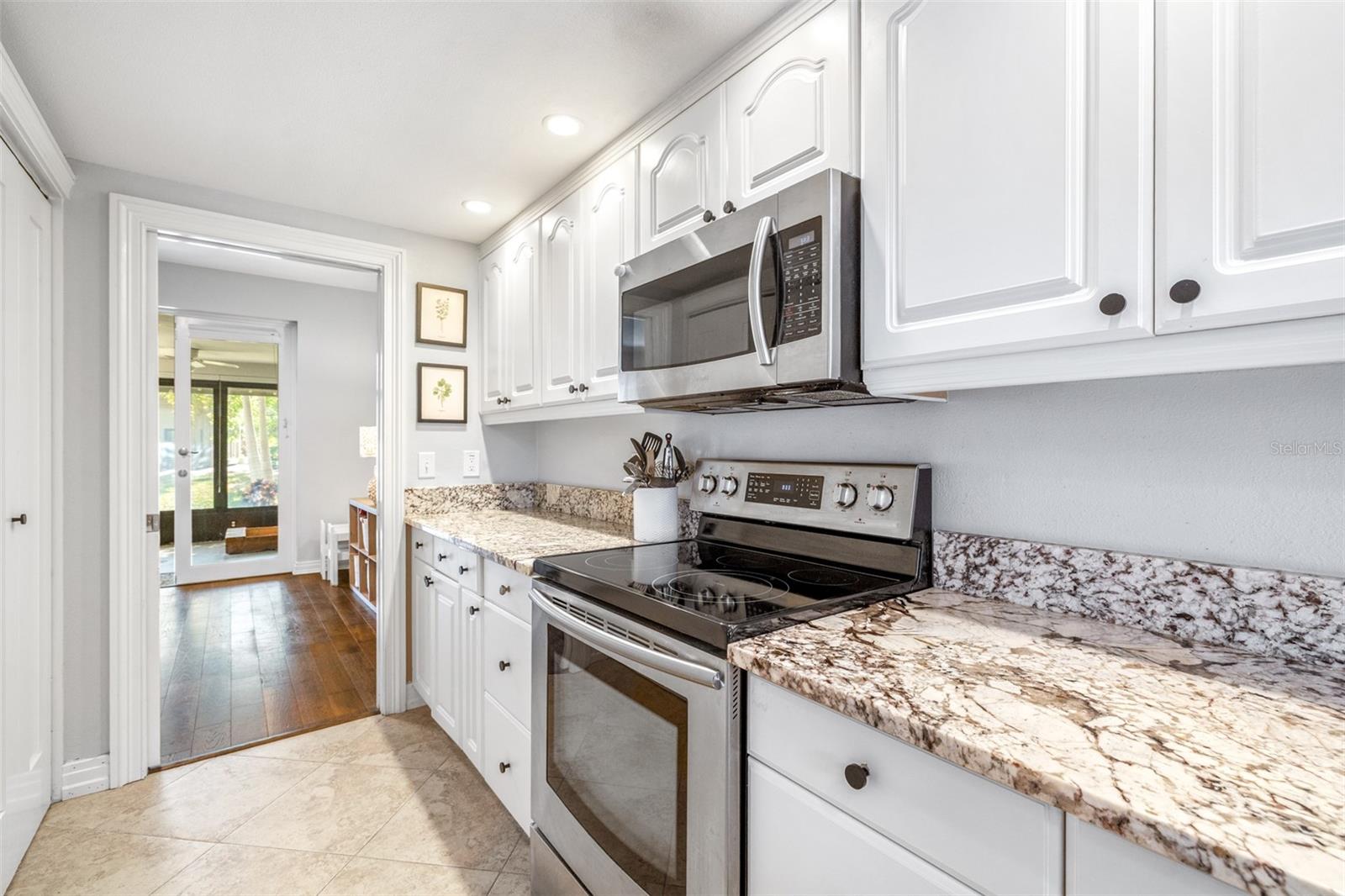 LANDMARK OAKS CONDO - Residential