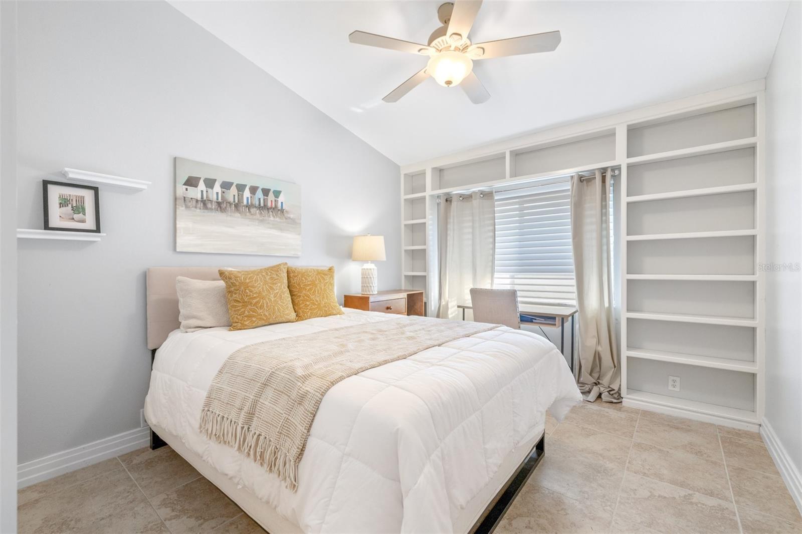 LANDMARK OAKS CONDO - Residential