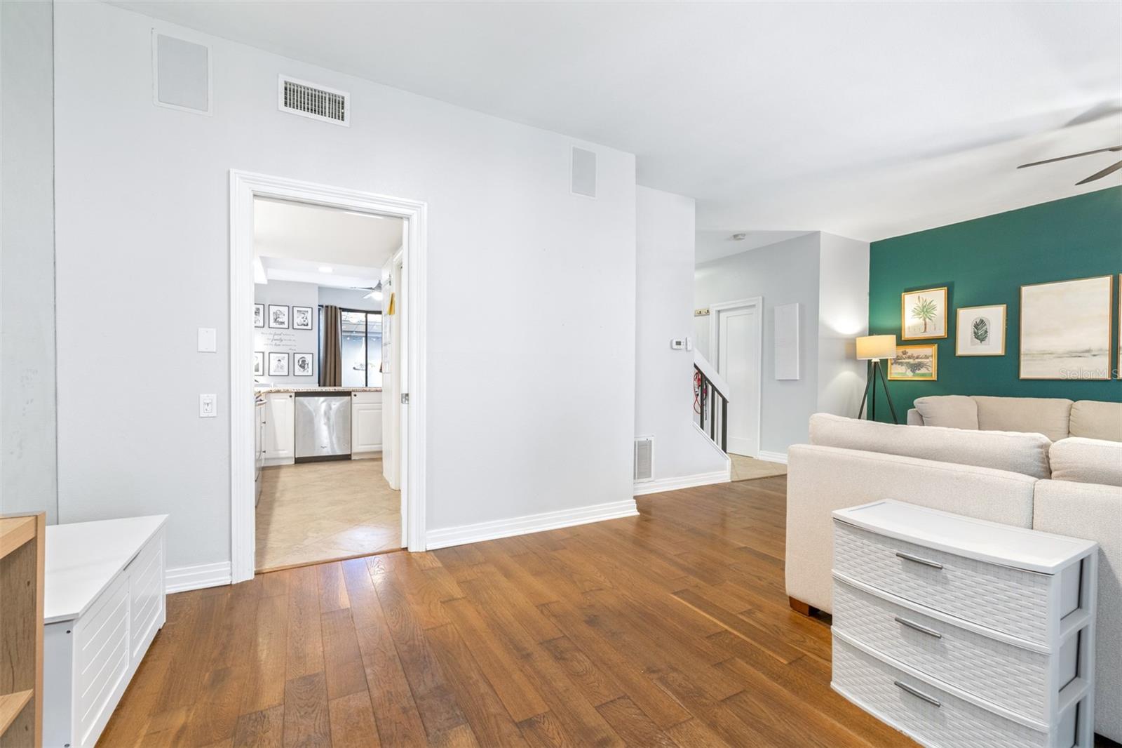 LANDMARK OAKS CONDO - Residential