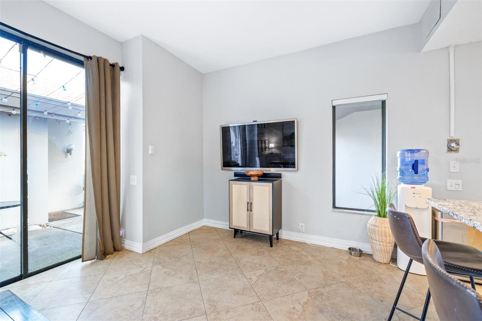 LANDMARK OAKS CONDO - Residential