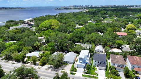 A home in SARASOTA