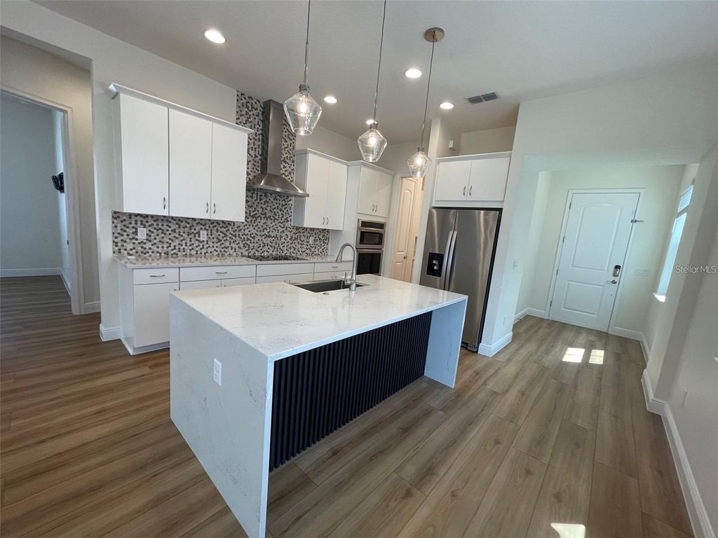 Photo of 13315 Camborne Place, Orlando, FL 32832 (MLS # S5136411)