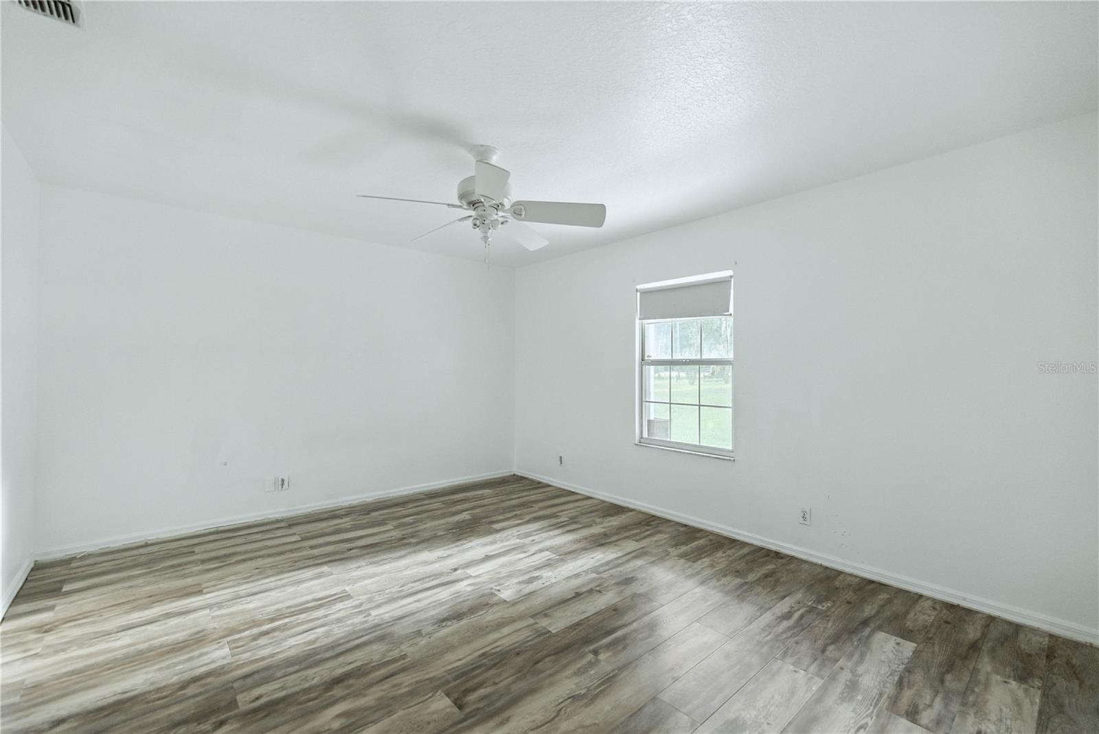 LAKE BRYANT ESTATE - Residential