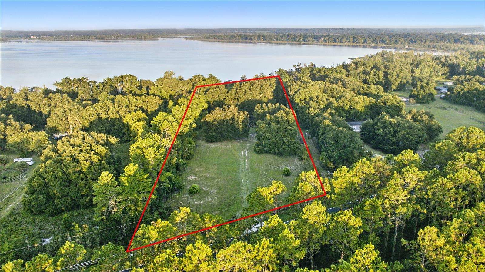 LAKE BRYANT ESTATE - Residential