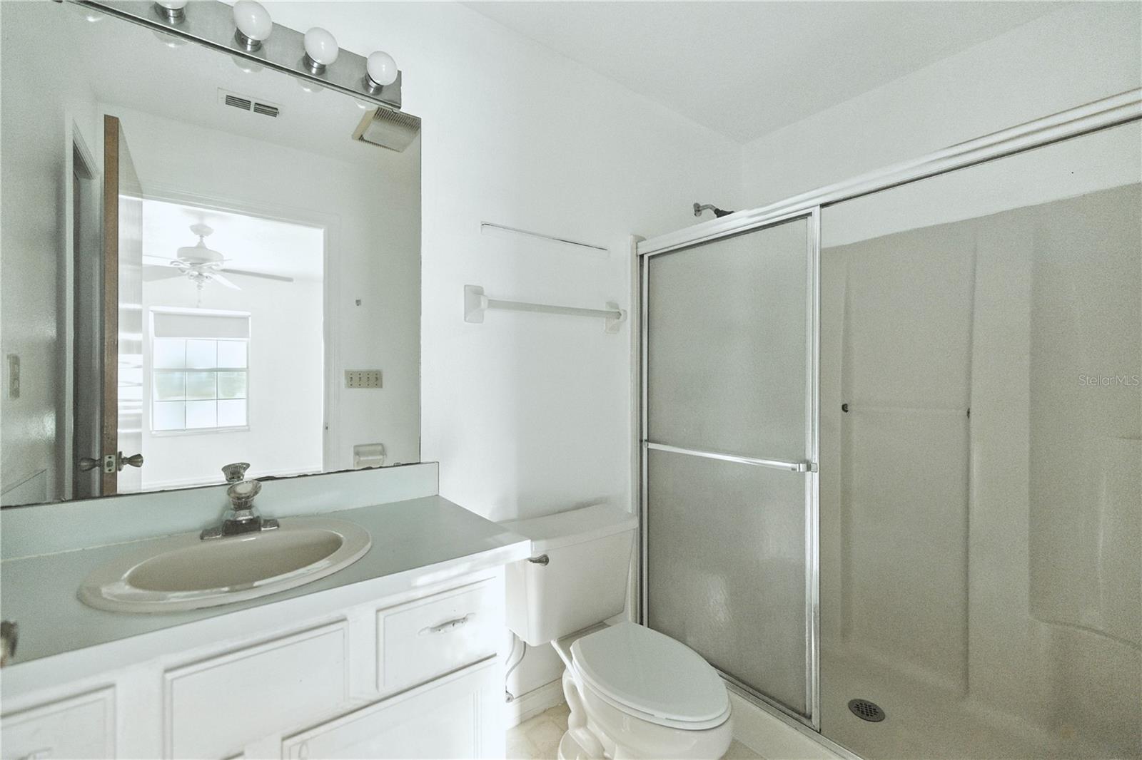 LAKE BRYANT ESTATE - Residential