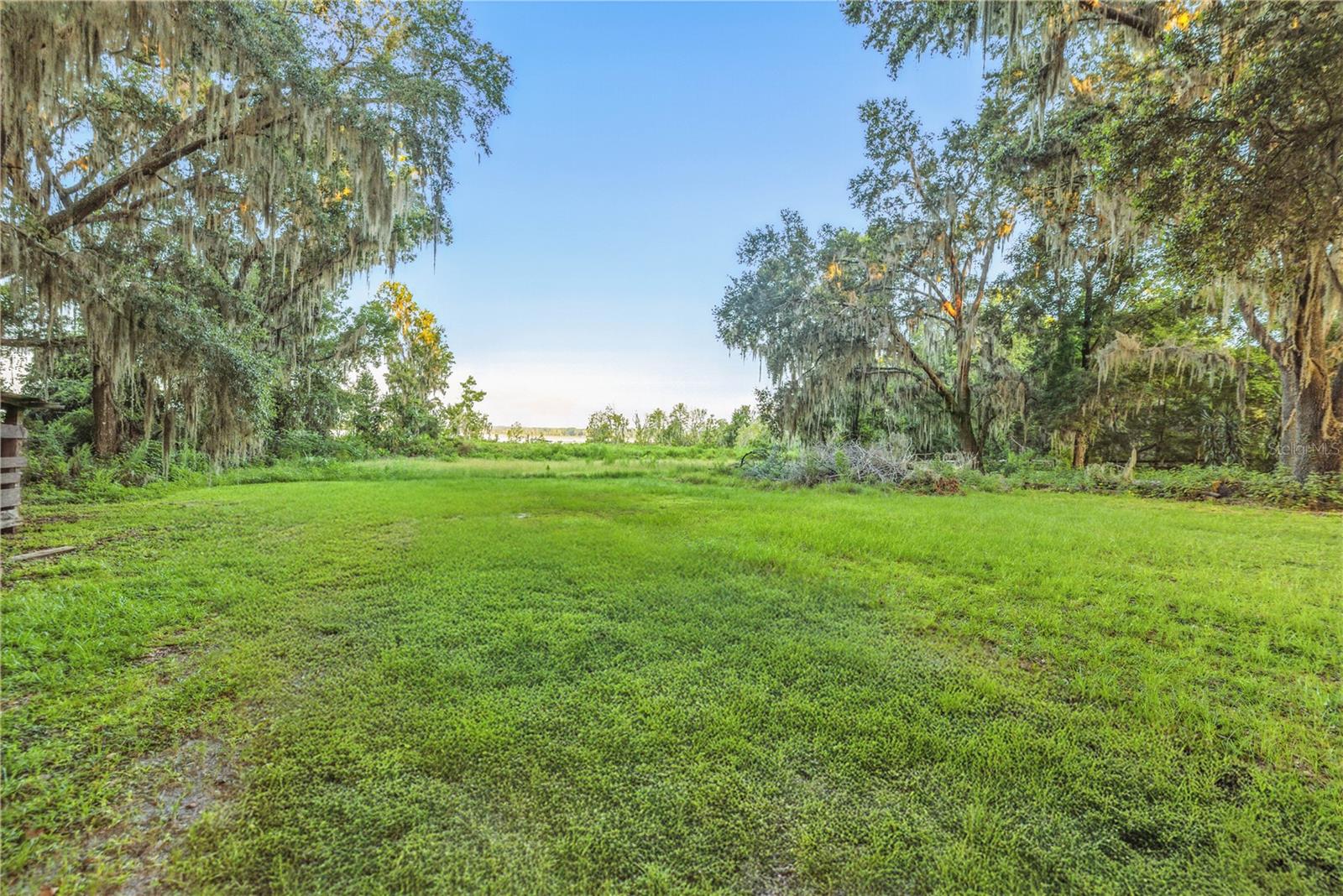 LAKE BRYANT ESTATE - Residential