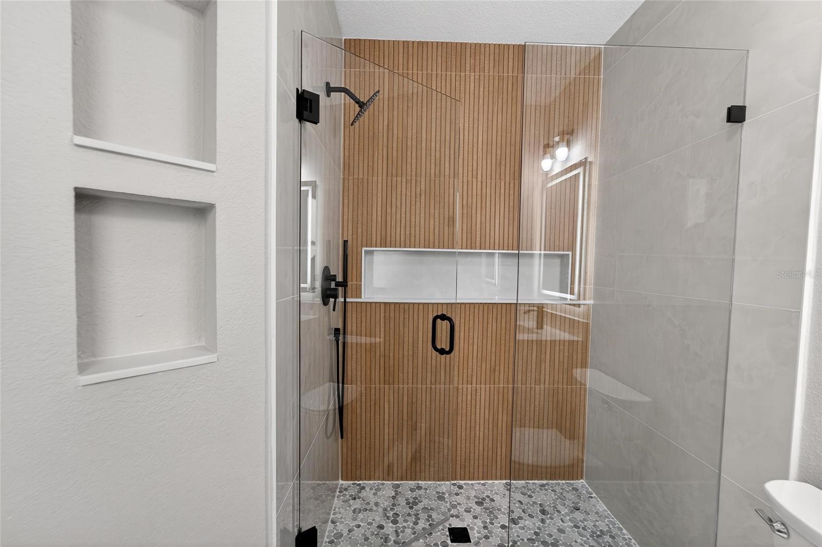 LAKE SHORE RANCH PH I - Residential