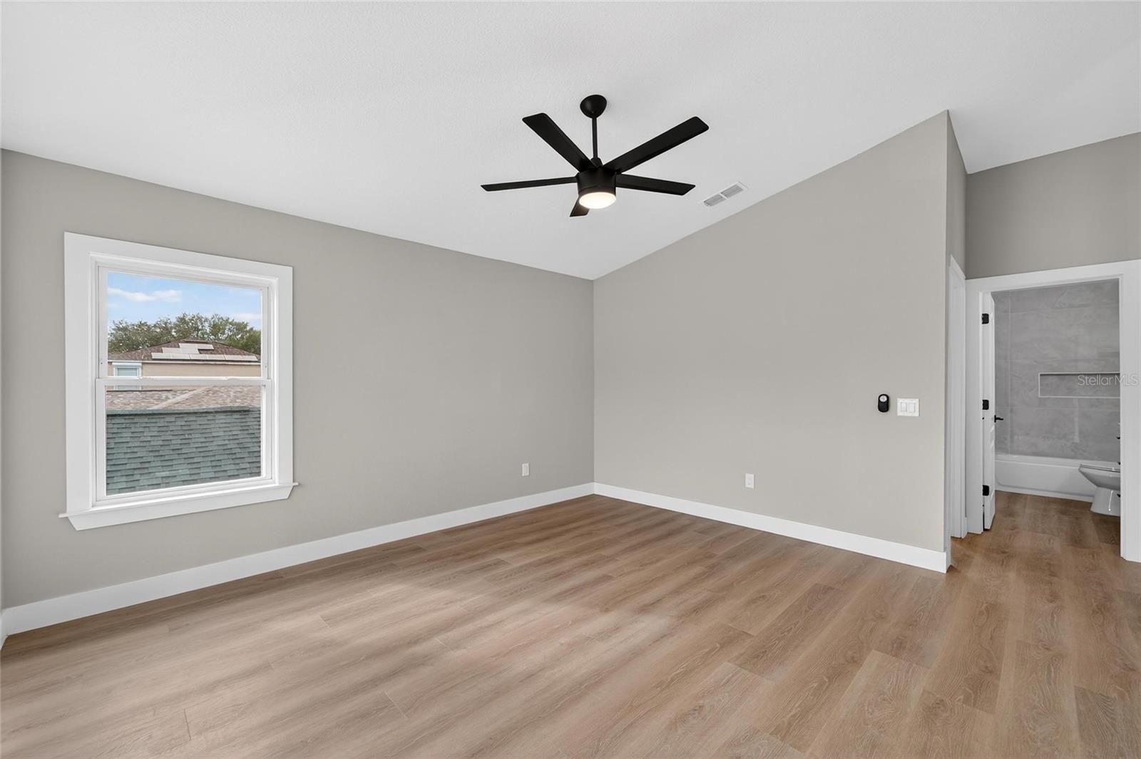 LAKE SHORE RANCH PH I - Residential