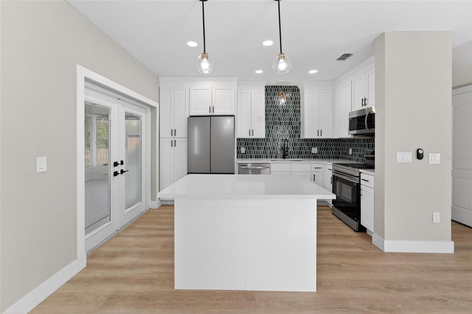 LAKE SHORE RANCH PH I - Residential