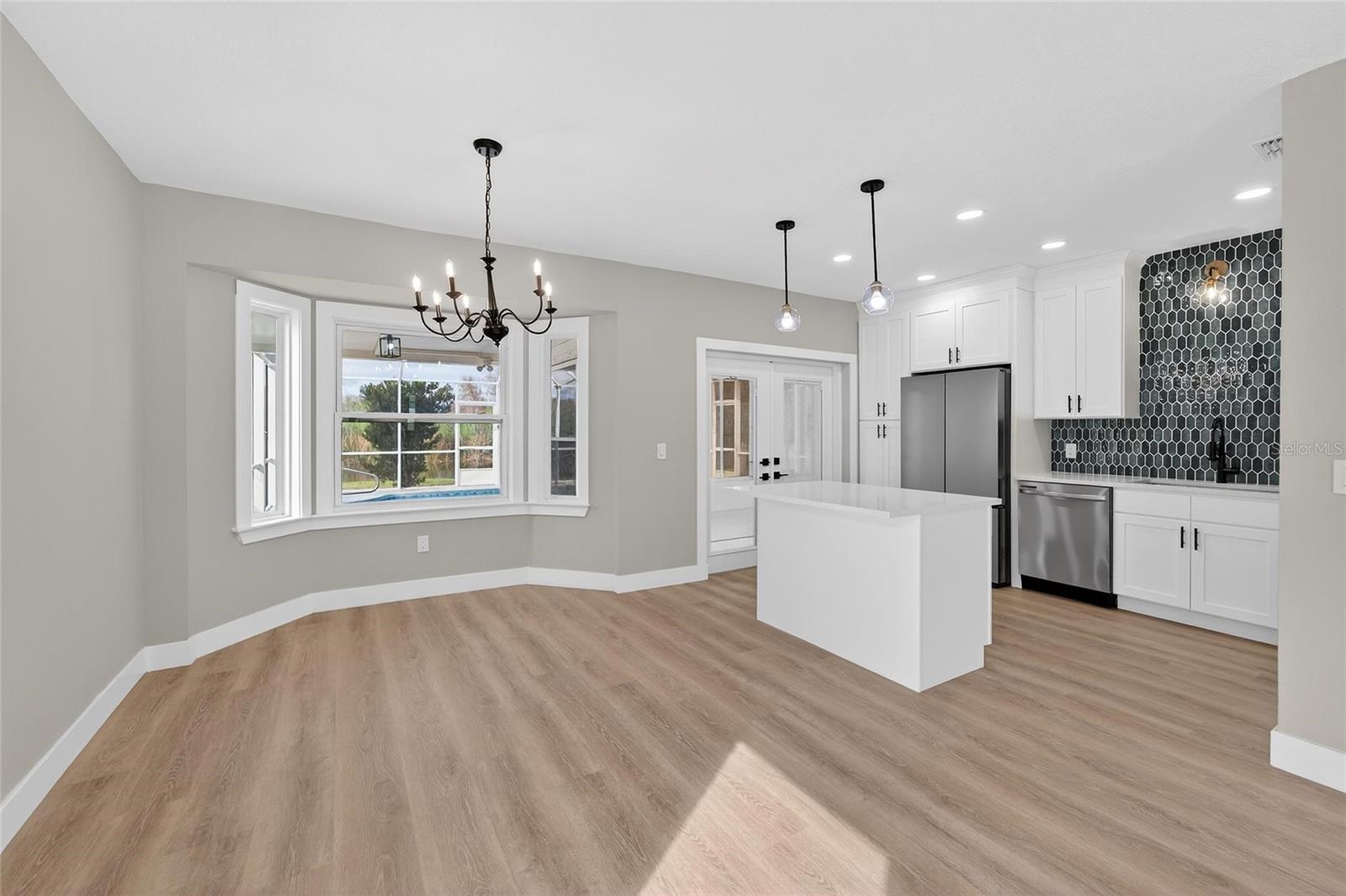 LAKE SHORE RANCH PH I - Residential