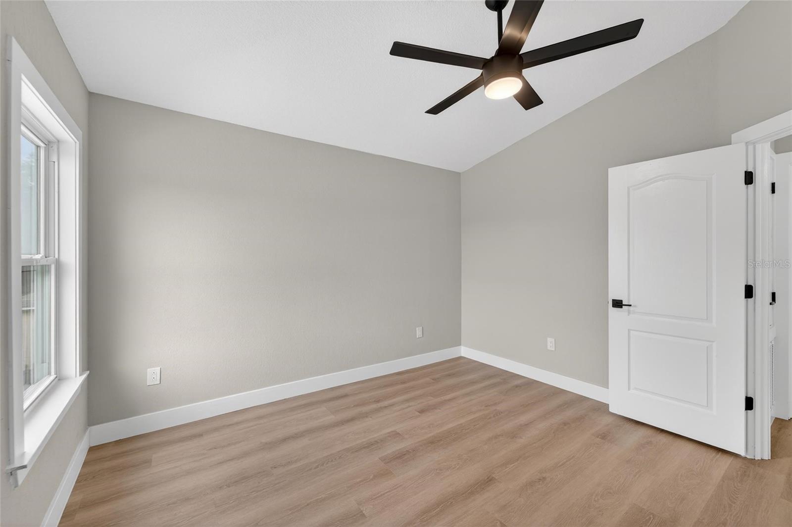 LAKE SHORE RANCH PH I - Residential