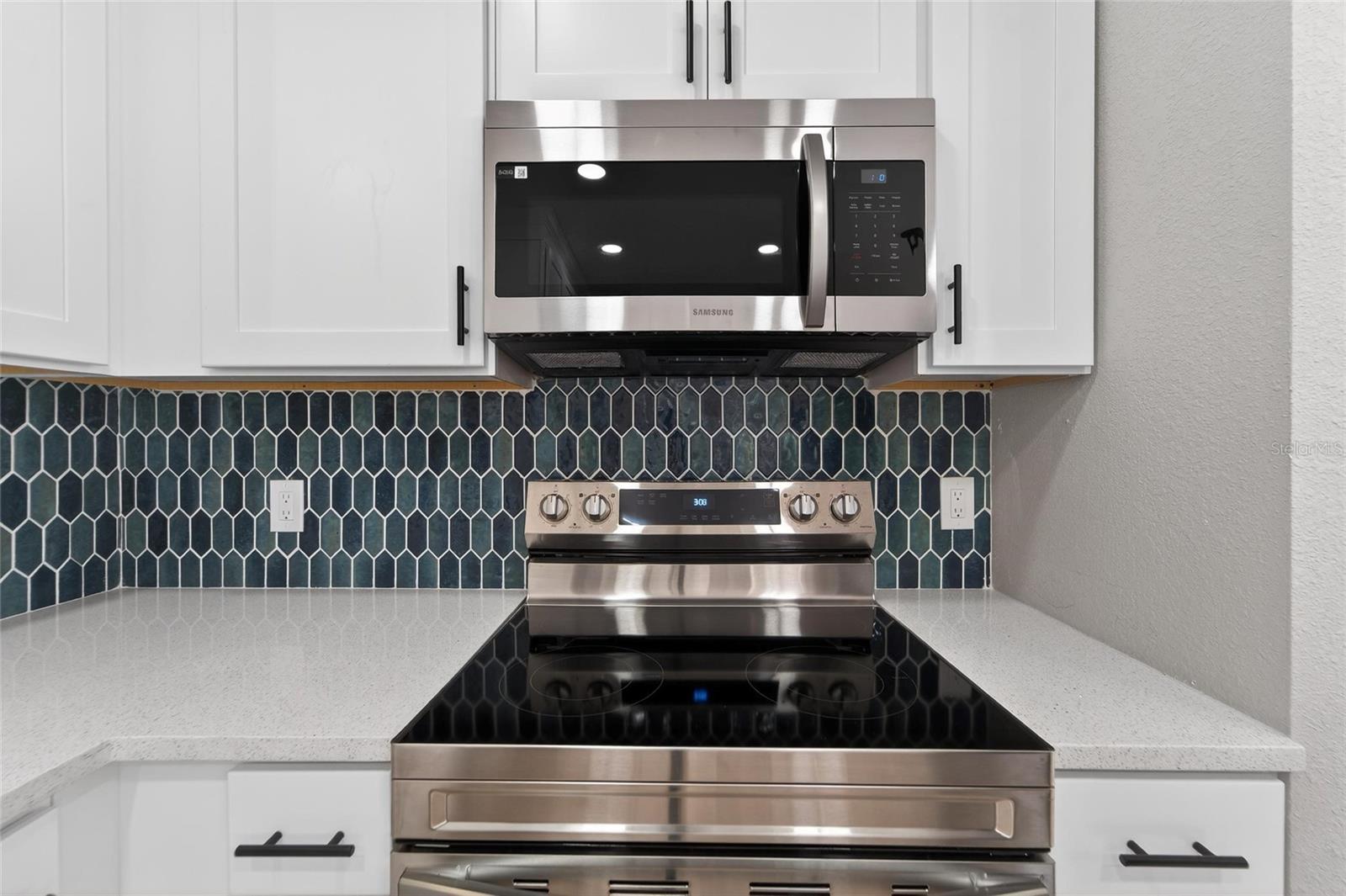 LAKE SHORE RANCH PH I - Residential