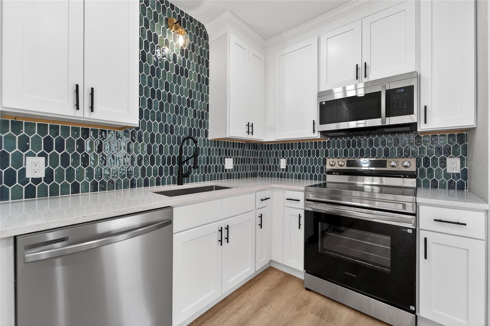 LAKE SHORE RANCH PH I - Residential