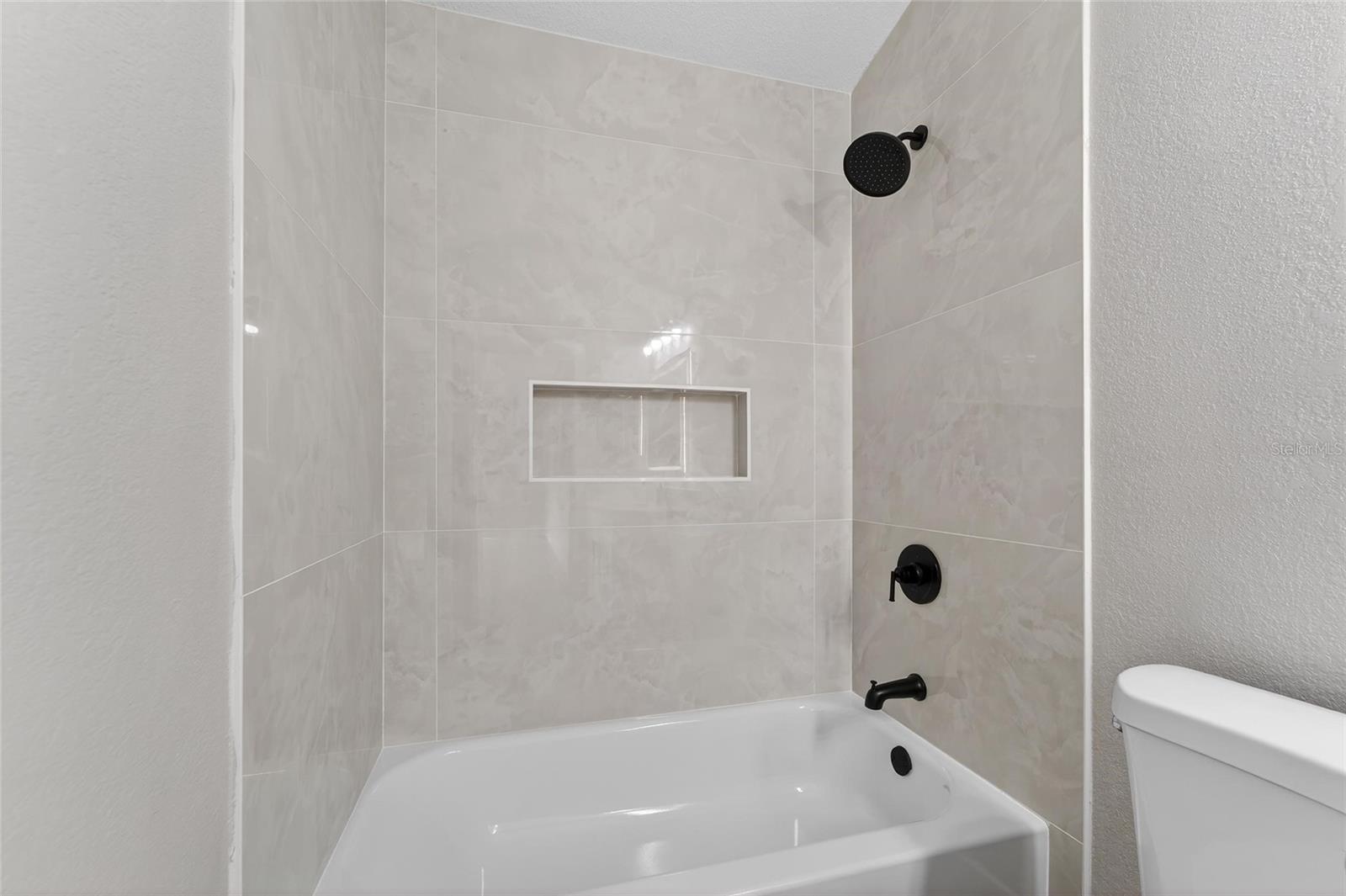 LAKE SHORE RANCH PH I - Residential