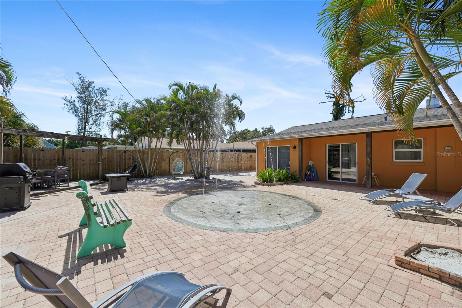 8479 PINEWOOD ROAD, SARASOTA, FL, 34243 1 8479 PINEWOOD ROAD
