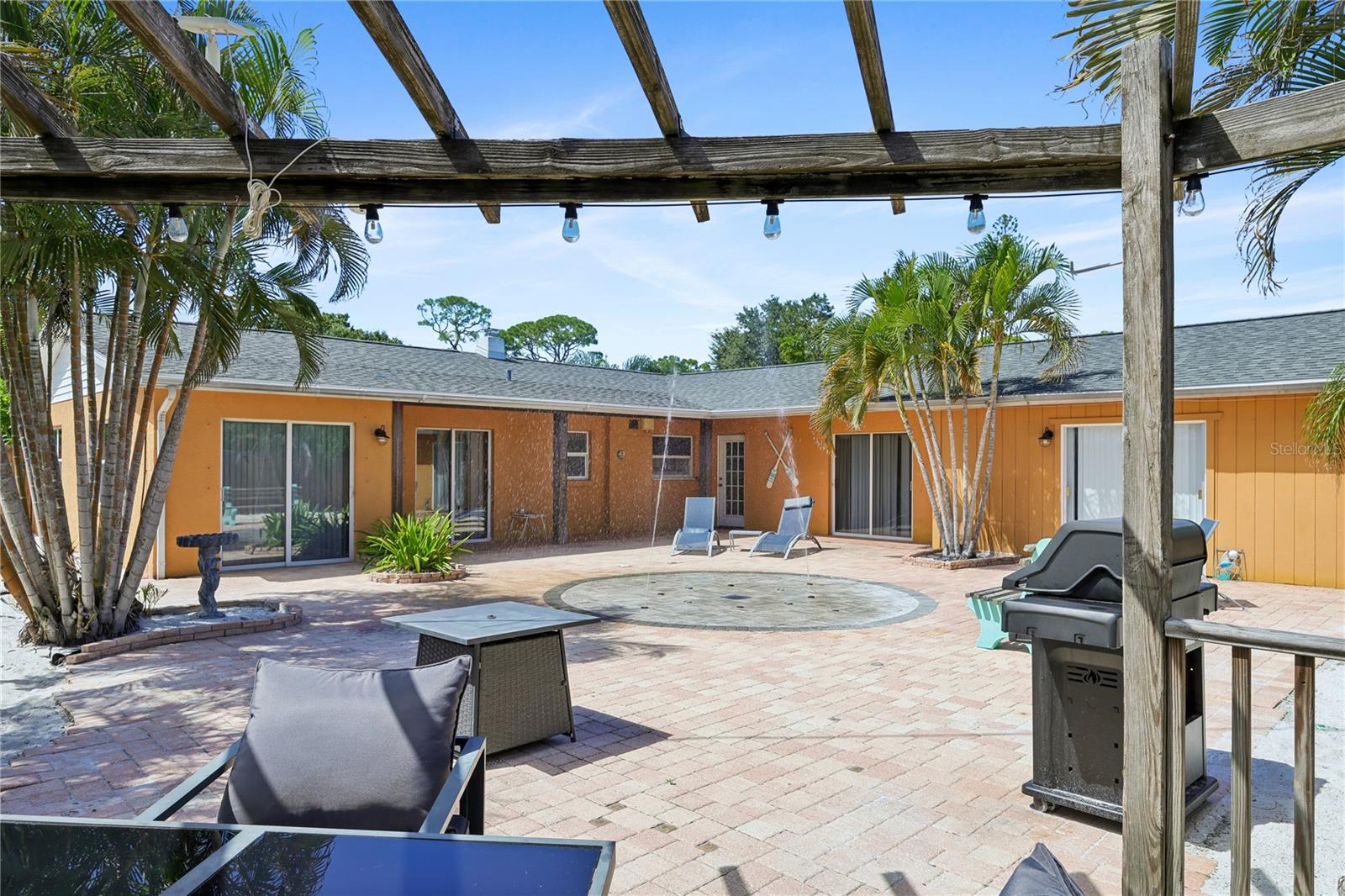 8479 PINEWOOD ROAD, SARASOTA, FL, 34243 2 8479 PINEWOOD ROAD