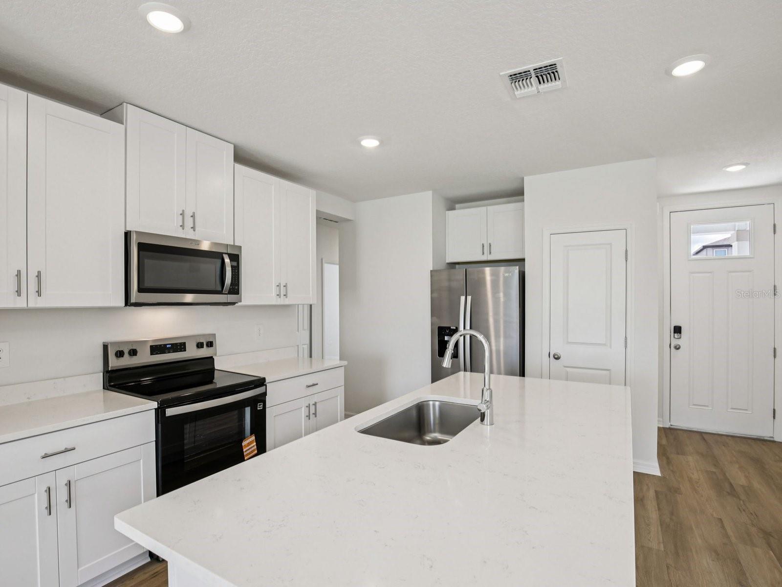 BENTON HILLS - Residential