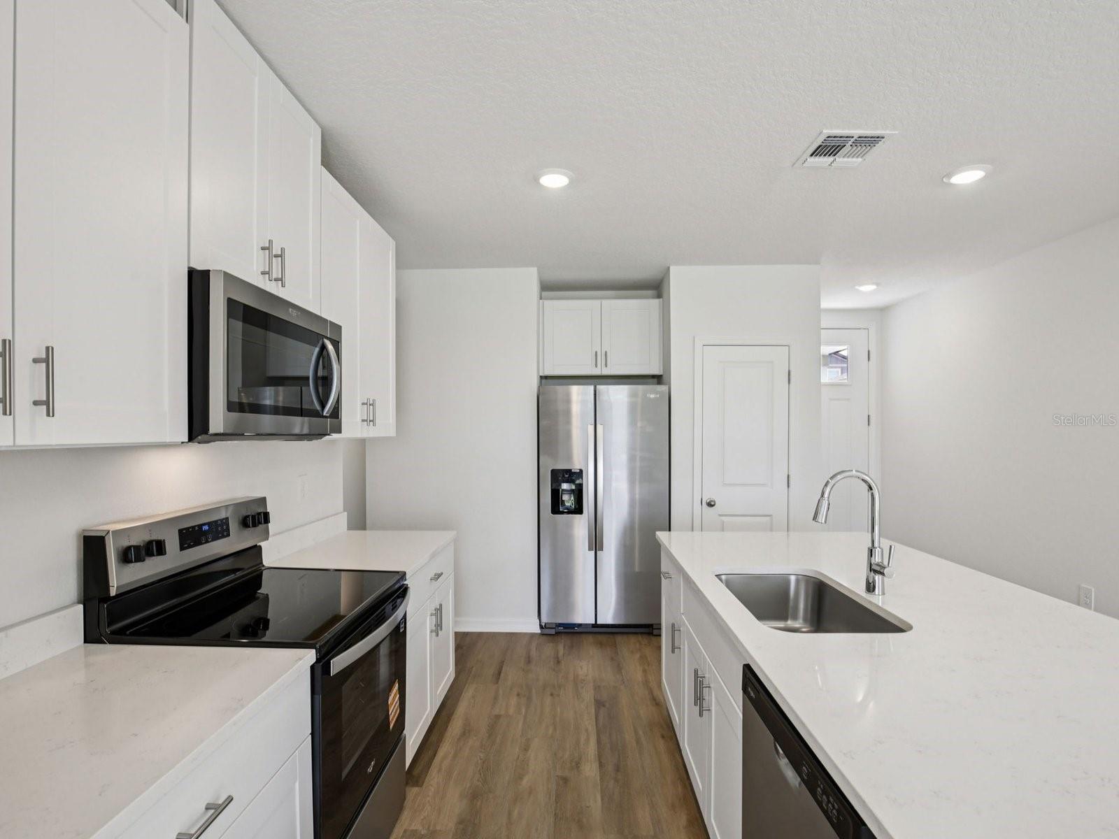 BENTON HILLS - Residential