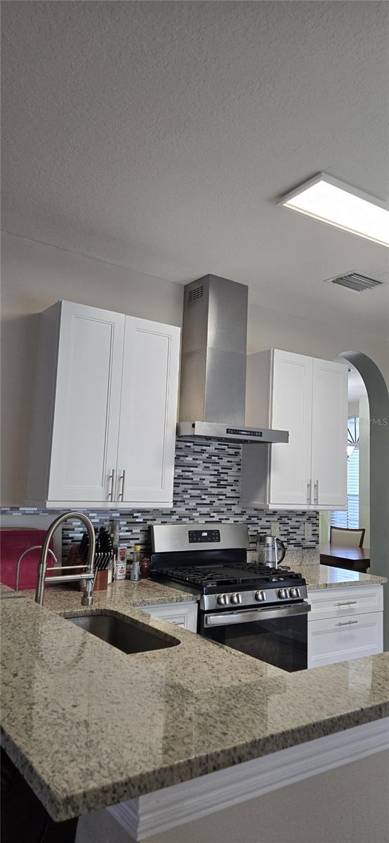 GRAND OAKS PH 2 UN 1 & 2 - Residential Lease