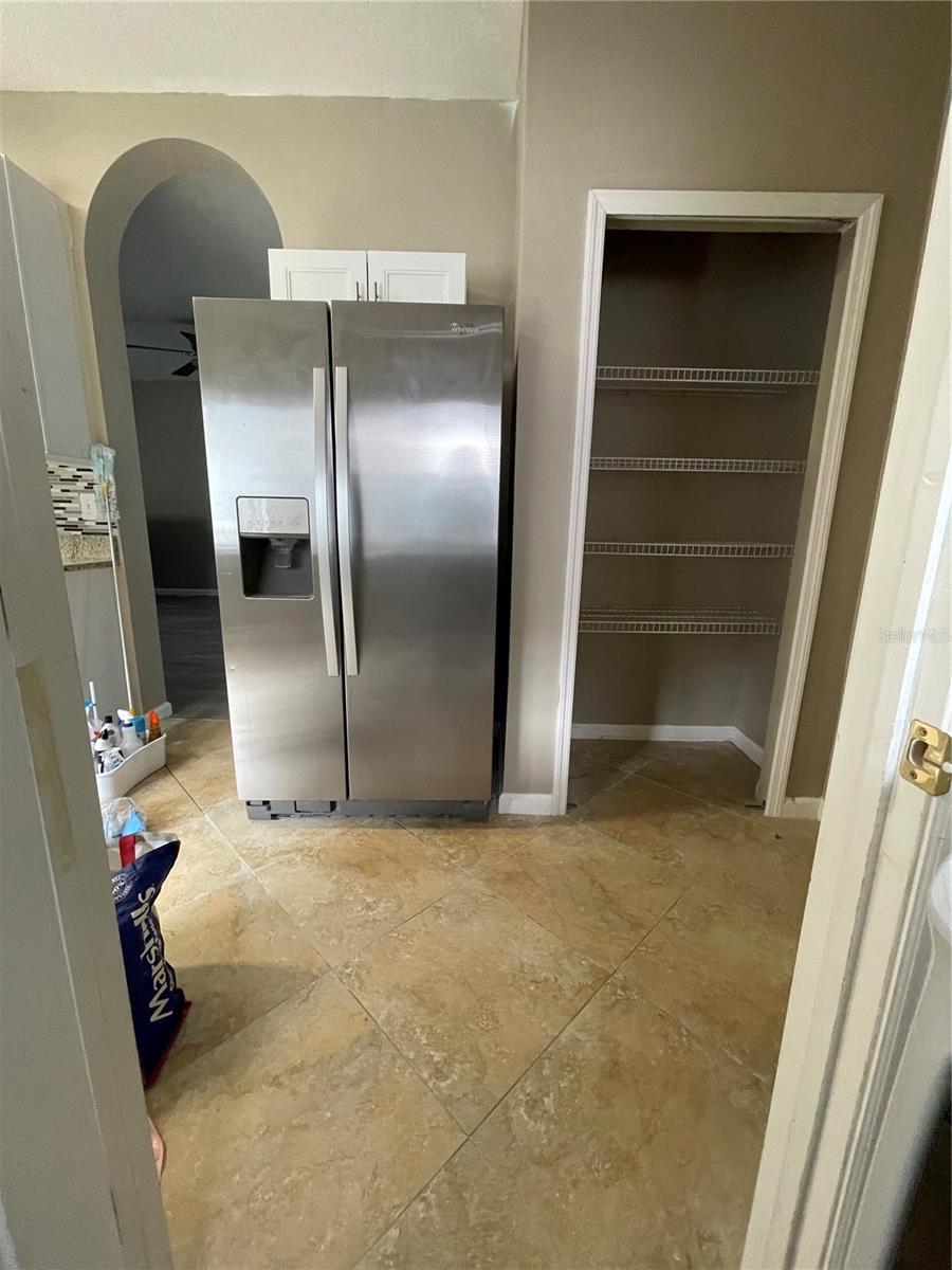 GRAND OAKS PH 2 UN 1 & 2 - Residential Lease