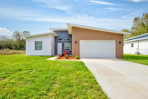 Photo of 2545 N Odessa Road, Avon Park, FL 33825 (MLS # L4952222)