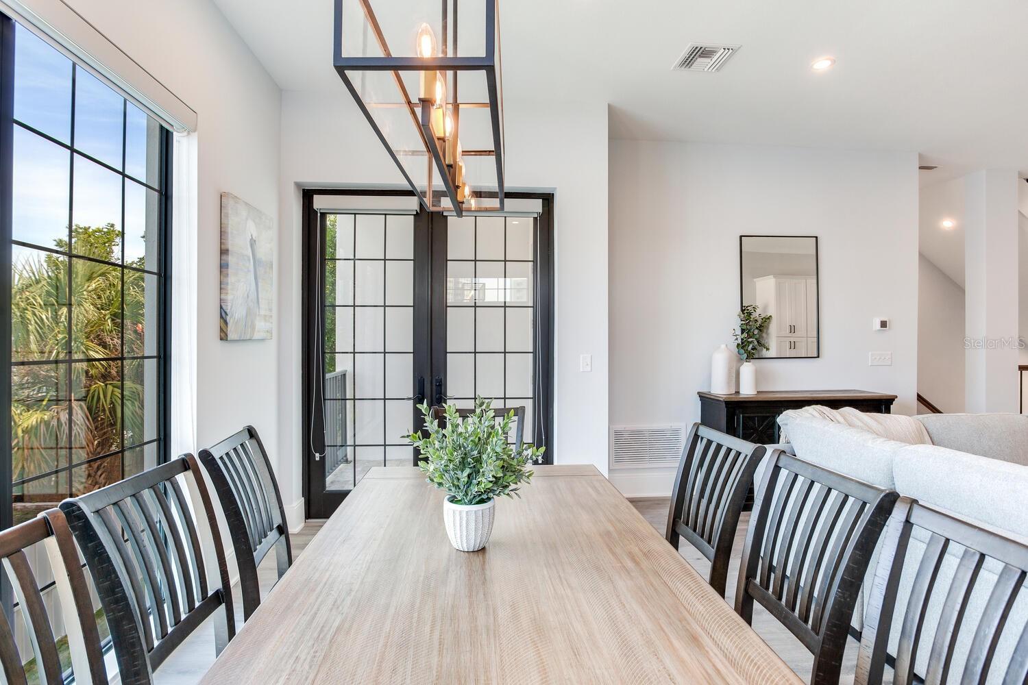 GAY SHORES - Residential Lease