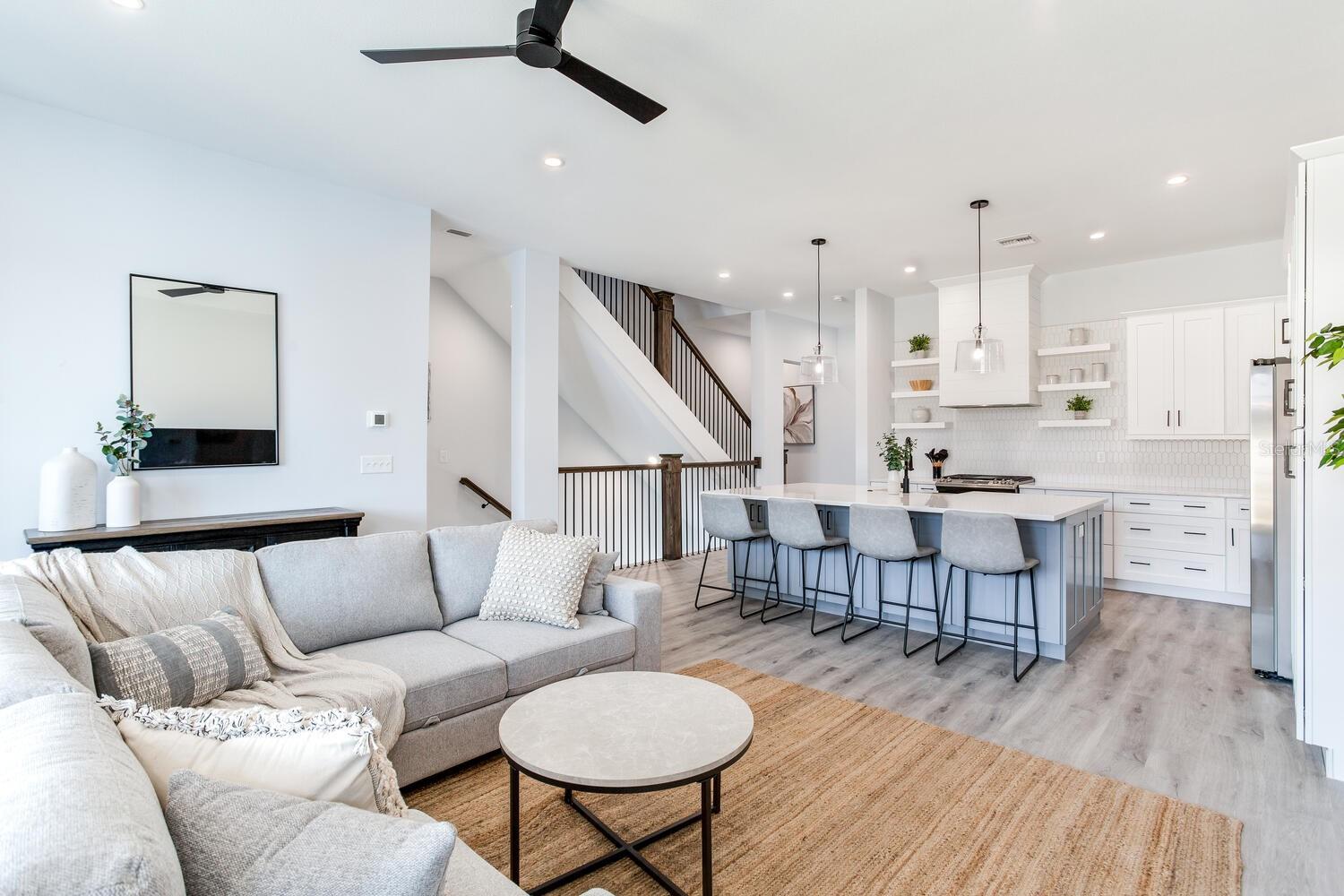 GAY SHORES - Residential Lease