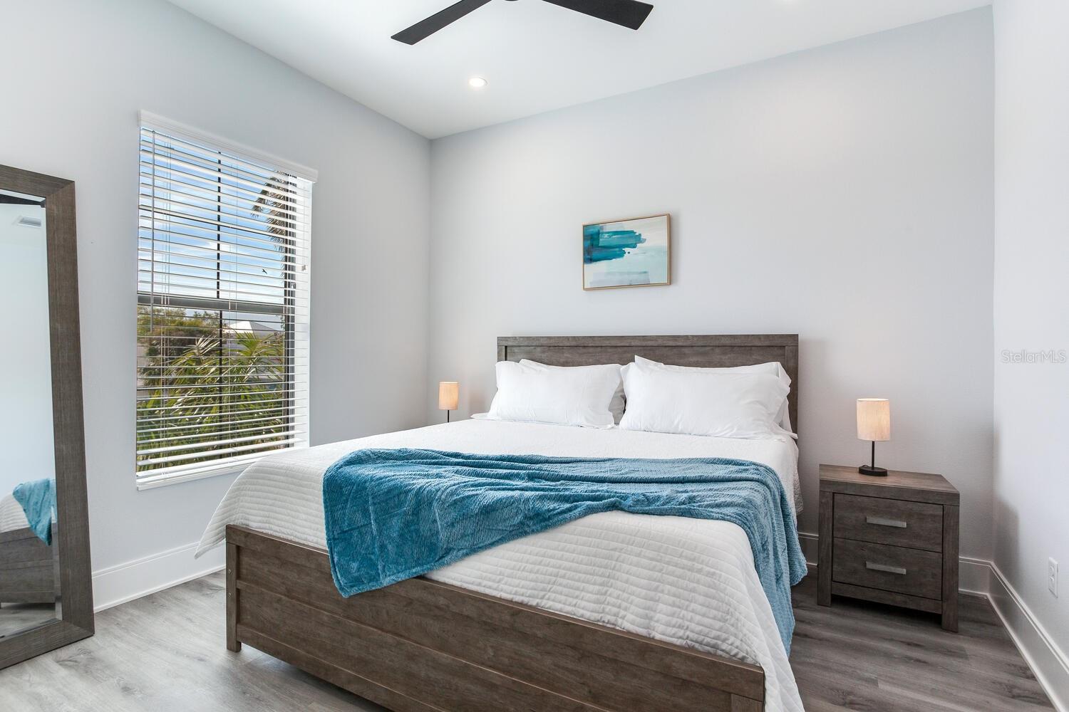 GAY SHORES - Residential Lease