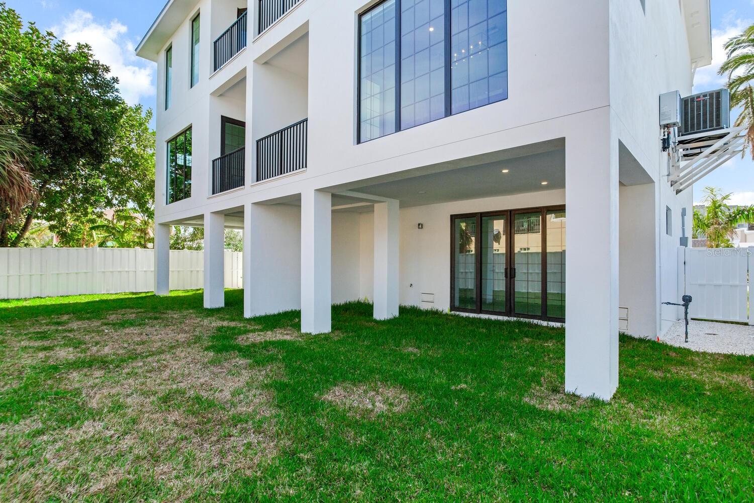 GAY SHORES - Residential Lease