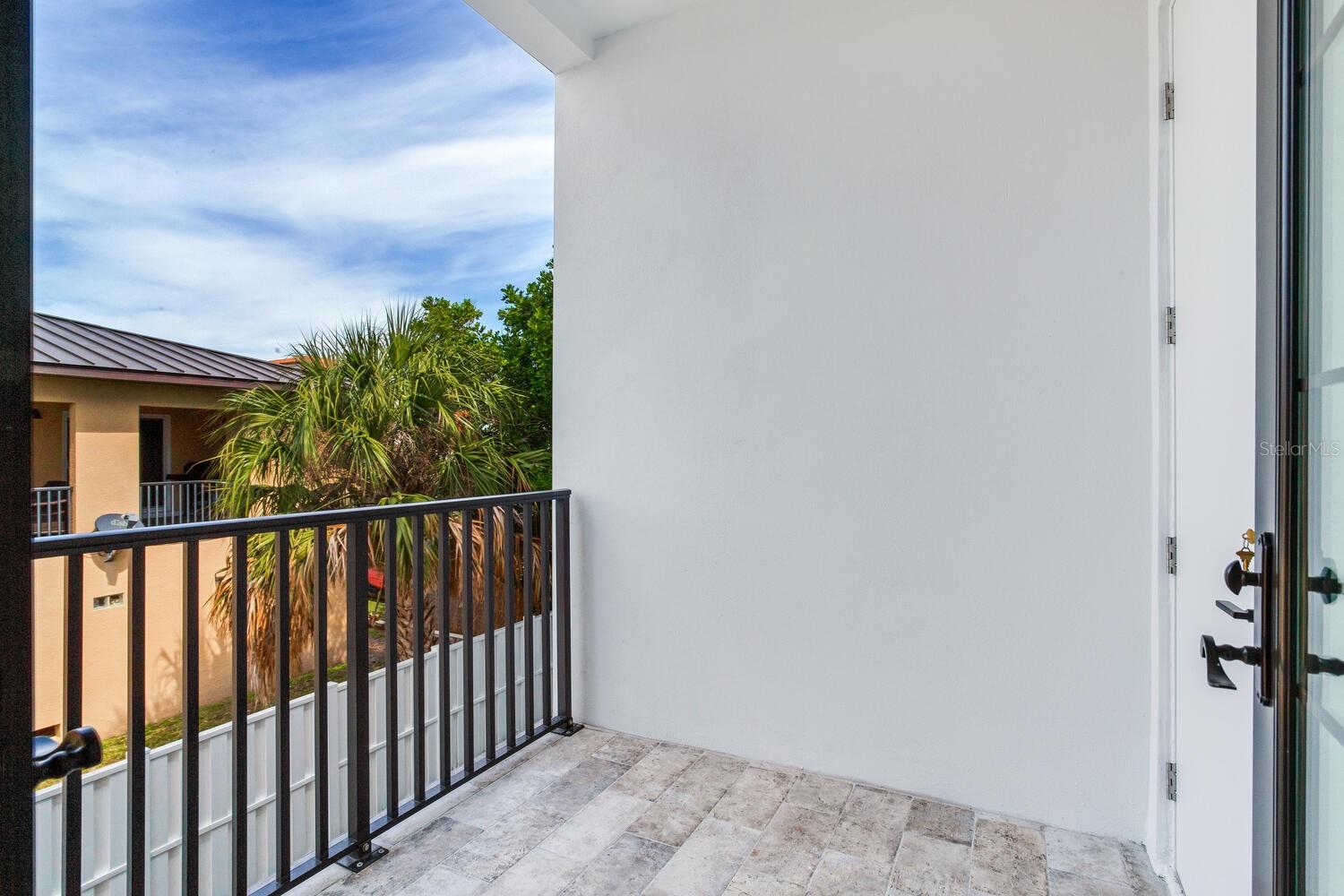GAY SHORES - Residential Lease
