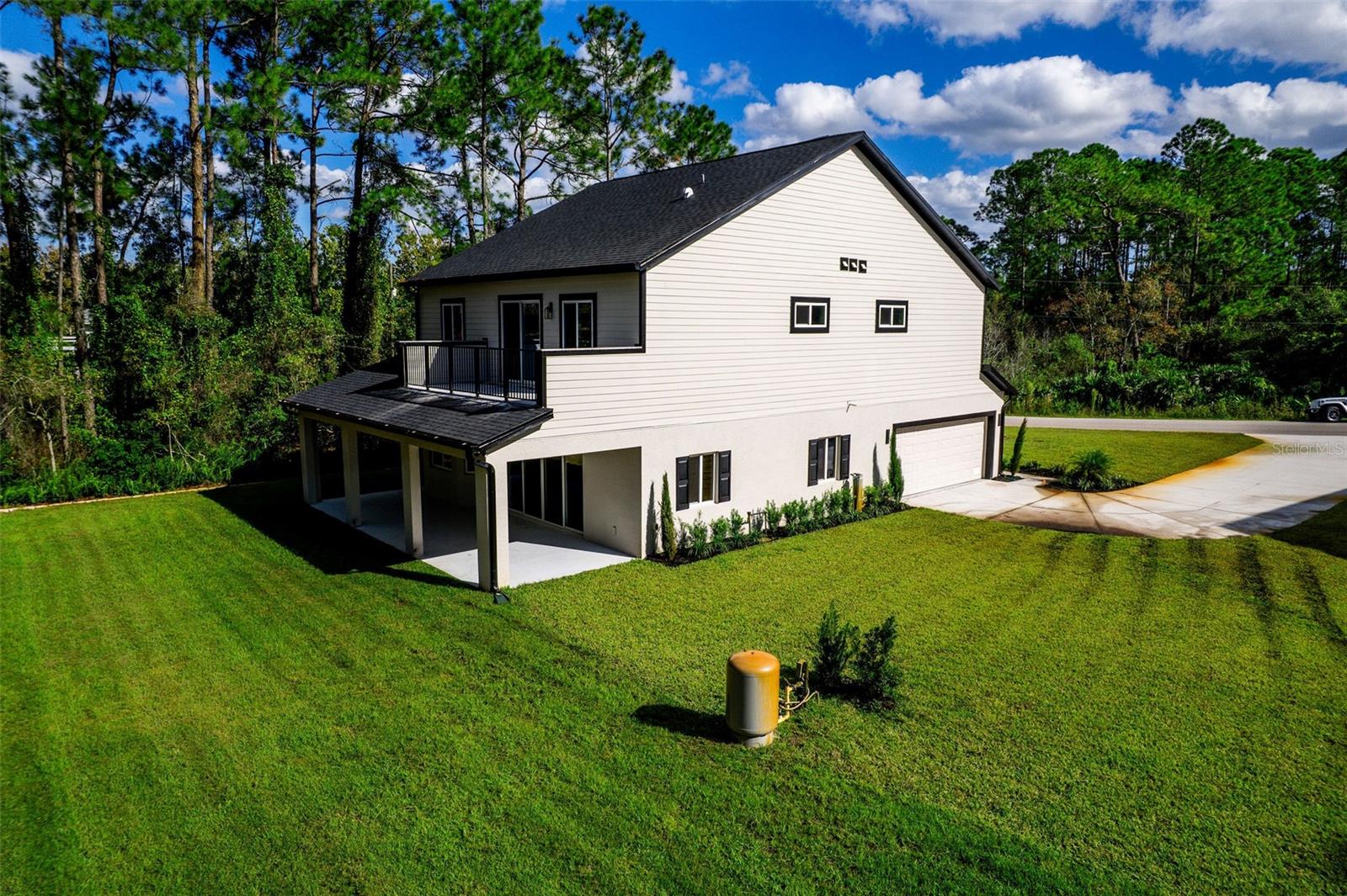 LAND LAKES UN 02 - Residential