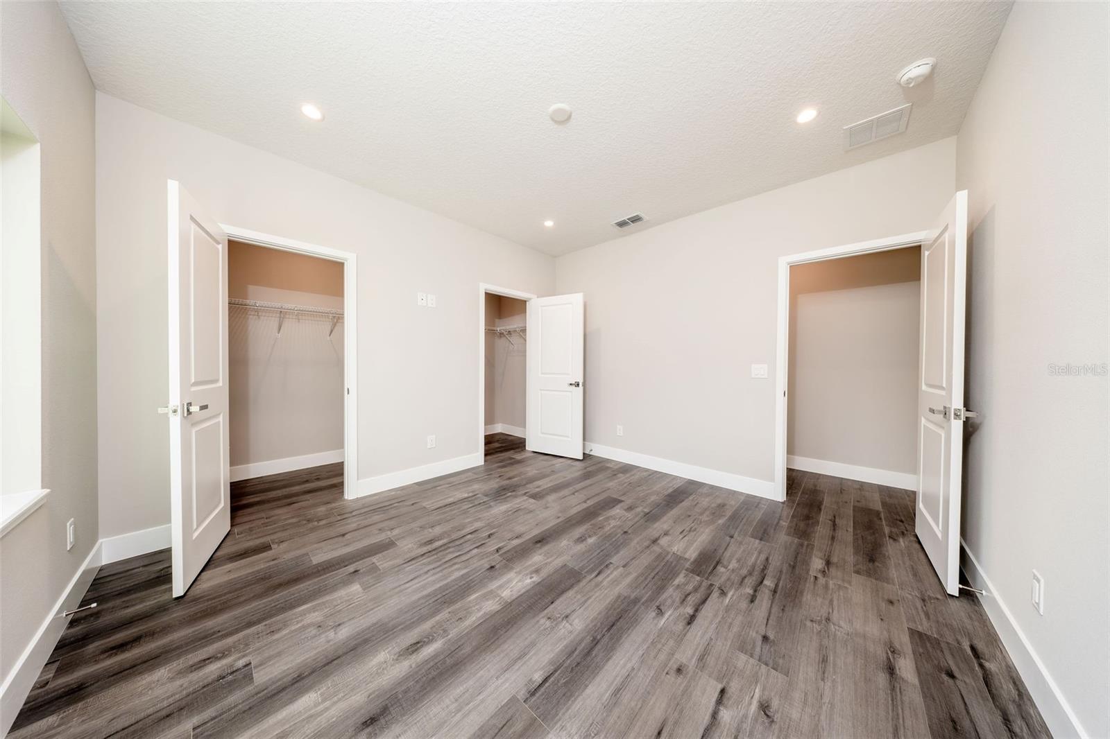 LAND LAKES UN 02 - Residential