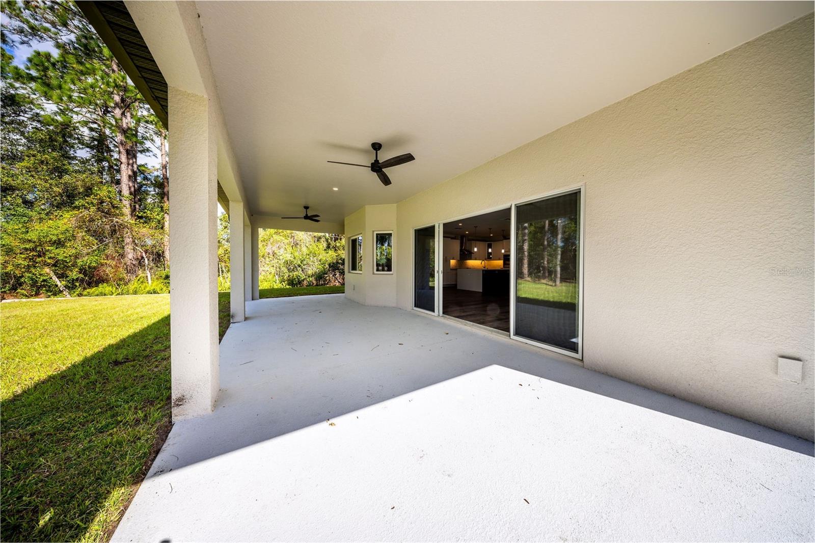 LAND LAKES UN 02 - Residential