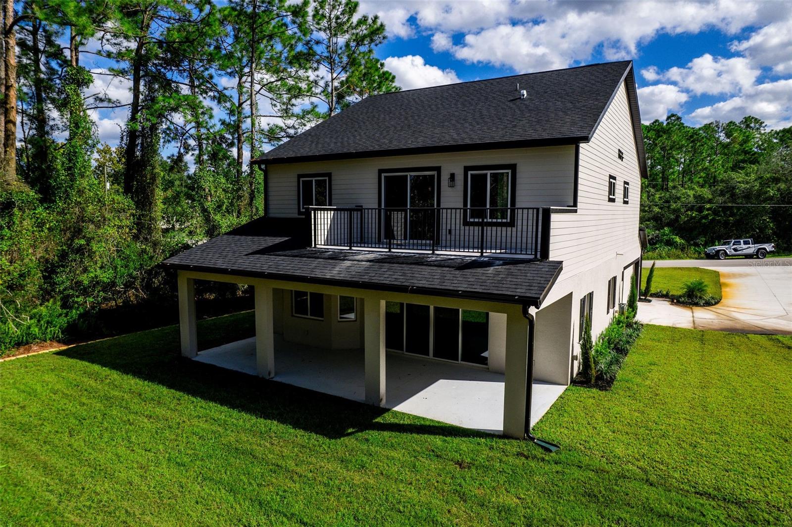 LAND LAKES UN 02 - Residential