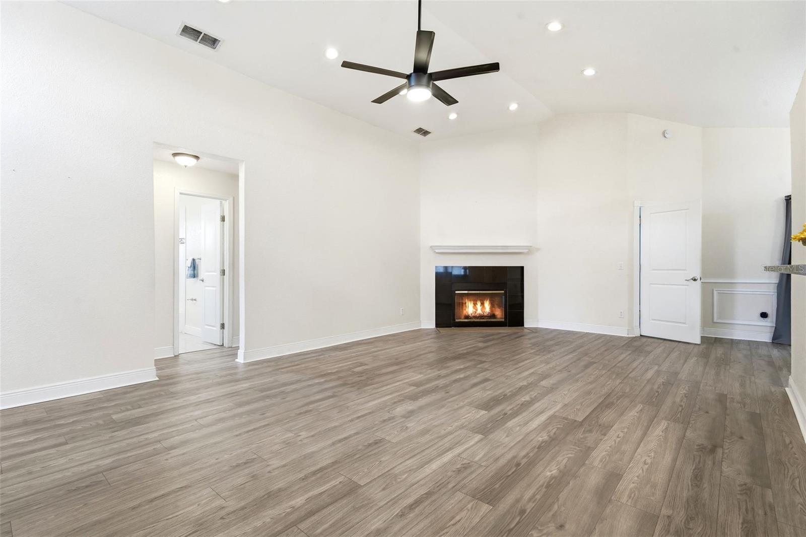 1238 COURTLAND BOULEVARD