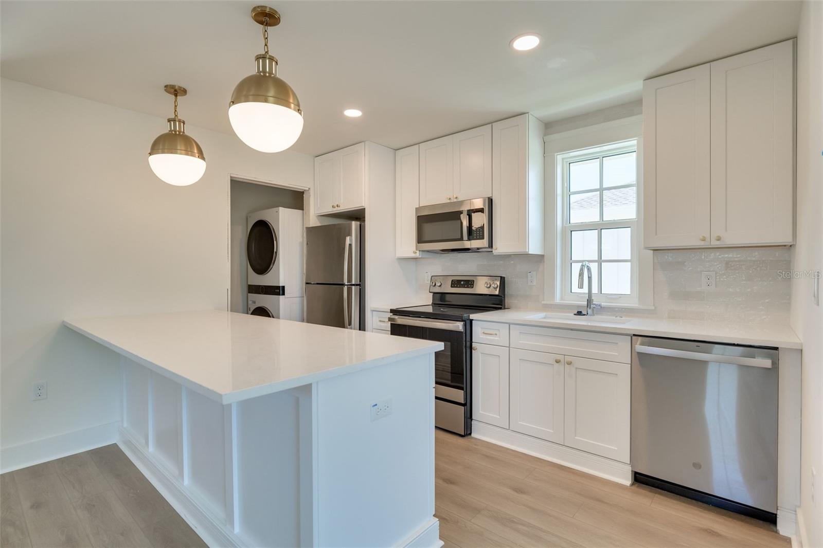 BARNARD ERASTUS A S REV SUB - Residential